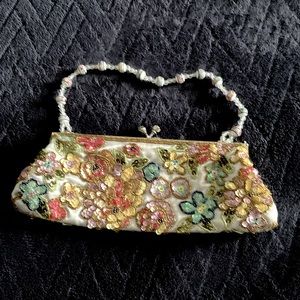 Vintage beaded and sequins clutch bag